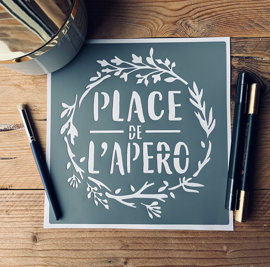 Pochoir Adhésif 20 x 20 cm Couronne Nature, Place de l'Apéro