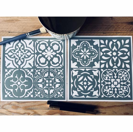 2 Pochoirs Style Carrelage, Carreaux de Ciment 21,5 x 21,5 cm avec 8 Motifs.